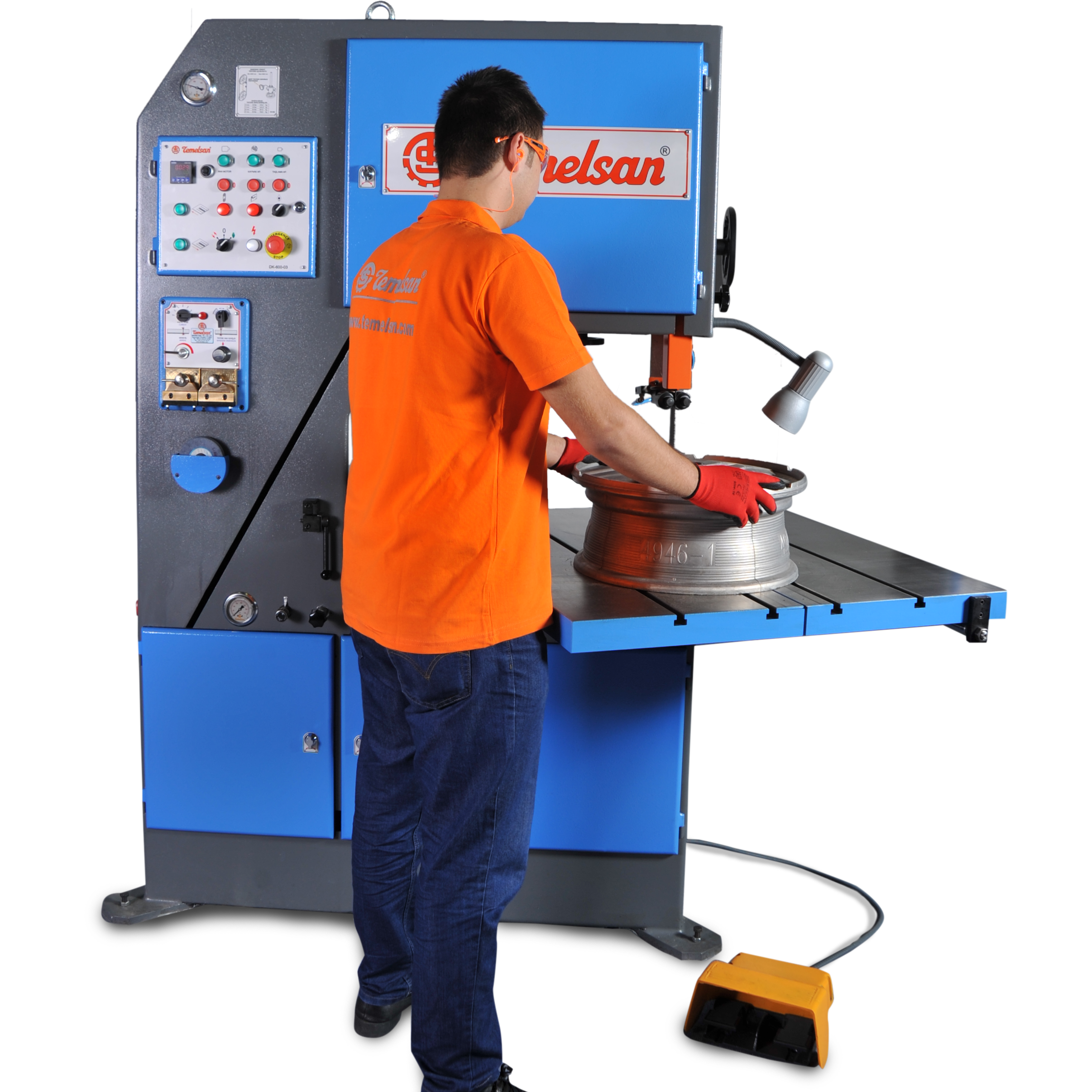 DK 600 - VERTICAL CONTOUR BANDSAW MACHINE