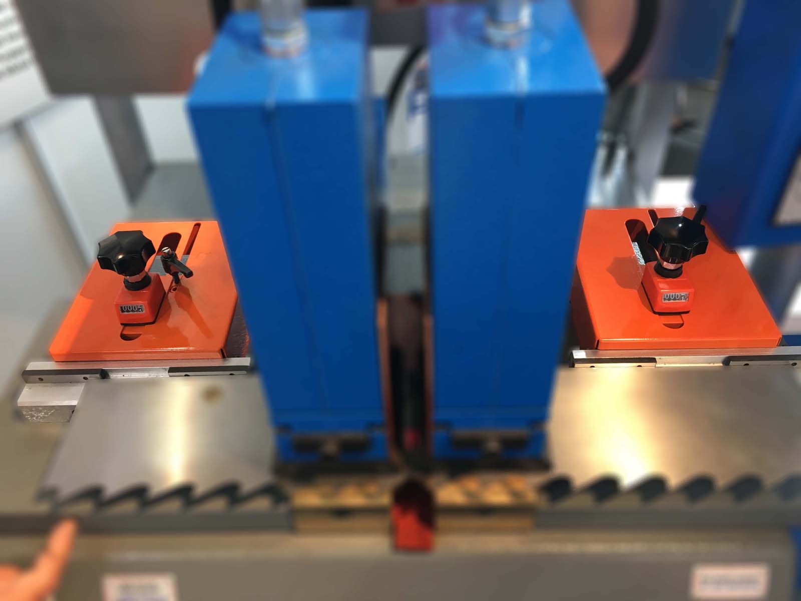 KN 67/100/120 HBA BACK EDGE STOPPER